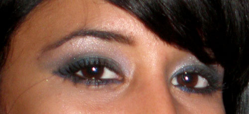 Aux yeux les blancs les cercles