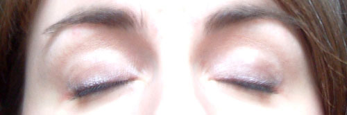 Adeline du Nord avec MU yeux fermés - adeline