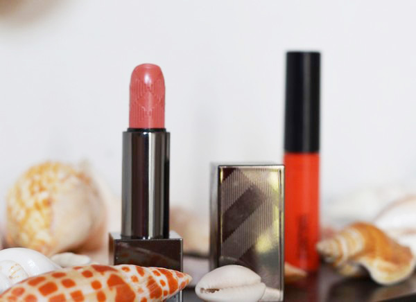 Rouge à lèvres ou gloss ? – Mon blog de fille