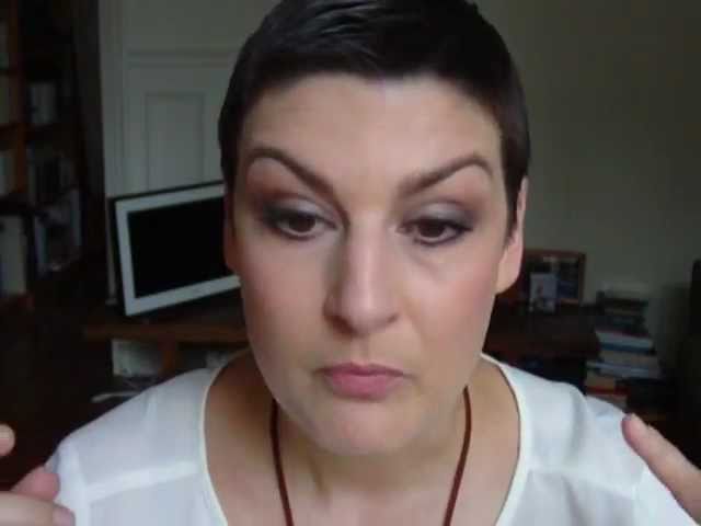 crayon noir dans la muqueuse