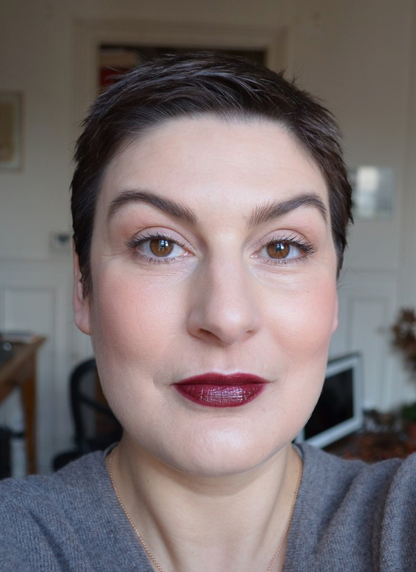 Comment Porter Du Rouge à Lèvres Foncé Mon Blog De Fille